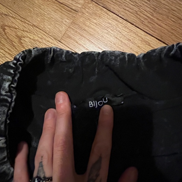 MIcro mini skirt with built in shorts - Picture 4 of 6